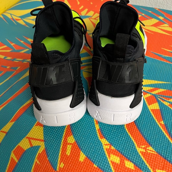 Nike huarache volt size 13 - Picture 3 of 5
